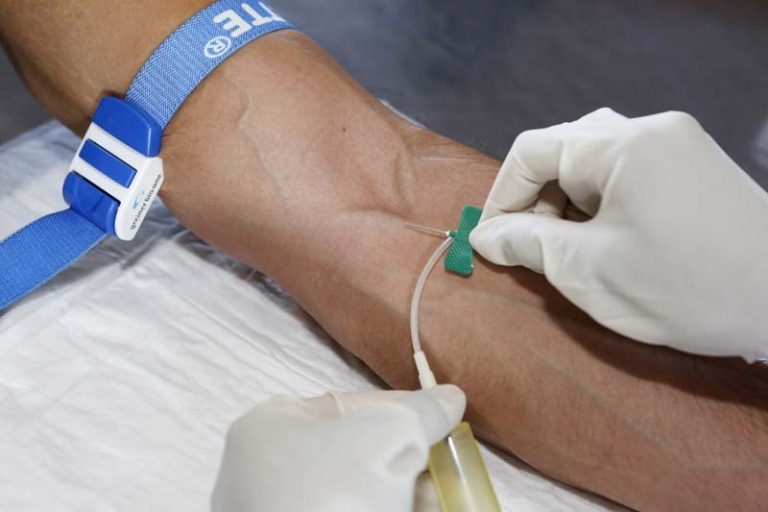 INJECTION / PRISE DE SANG lidm INJECTION / PRISE DE SANG lidm